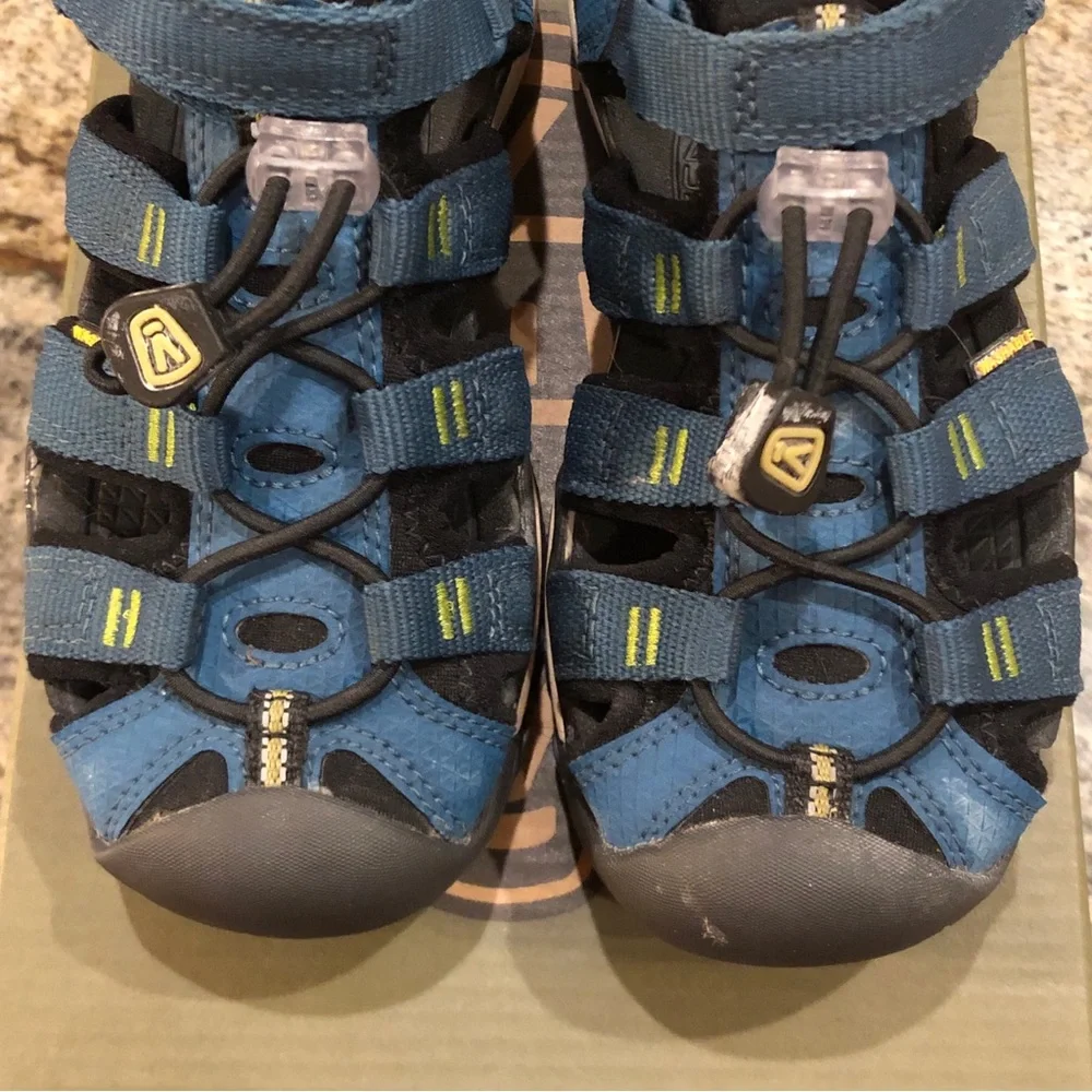 Keen Kids Newport Neo H2 Watershoes, Size 12, Color: Legion Blue/Moss, like new.